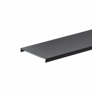Tapa para Canaleta Ranurada Tipo G, de 82.6 mm de Ancho, 1828.8 mm de Largo, Color Negro  C3BL6