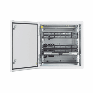 Gabinete Industrial Preconfigurado de Montaje en Pared, Fabricado en Acero Bajo en Carbono, Protección NEMA 4/4X/12 IP66, de 12 UR, Color Gris  ZDF242430